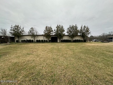 Welcome to Fullington Farms, an 85.4-acre turn-key estate in - photo 23