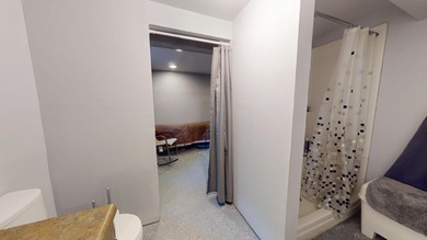 Discover your dream home! This move in ready 2-bedroom property - photo 28