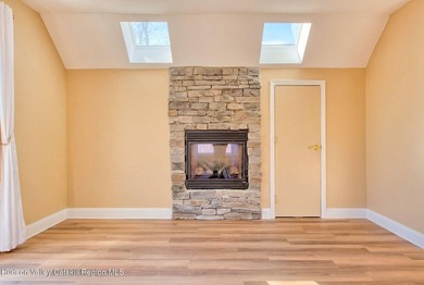 Commanding attention from the moment you enter, this waterfront - photo 28