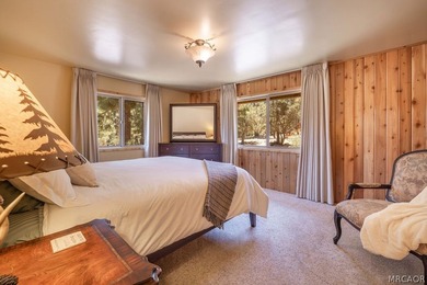 Light & Bright Meadowbrook Estates Log Cabin Style Retreat! - photo 29