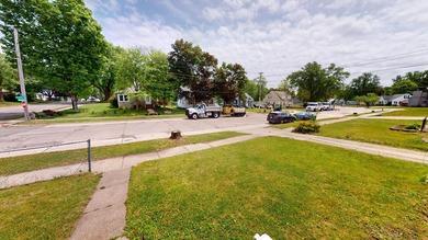 Discover your dream home! This move in ready 2-bedroom property - photo 36