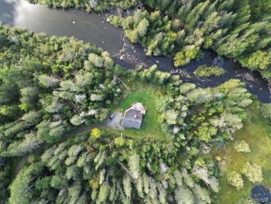  Home For Sale in Saint-Sauveur 