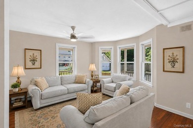 Welcome to this beautifully maintained home nestled in the heart - photo 12