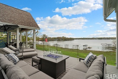 Built to impress-this stunning 4-bedroom, 3-bath coastal-style - photo 14