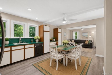 Welcome to this beautifully maintained home nestled in the heart - photo 16