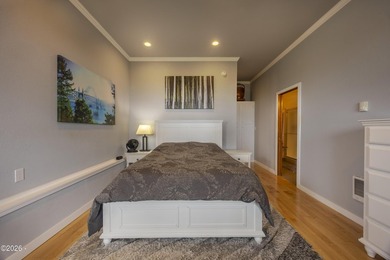 Beautifully maintained Oregon Coast home has just become - photo 18