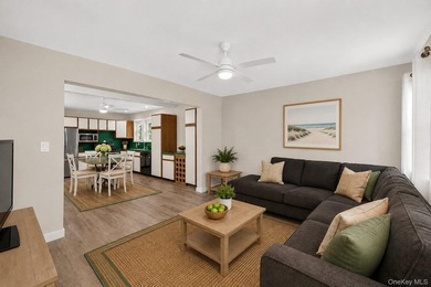 Welcome to this beautifully maintained home nestled in the heart - photo 18