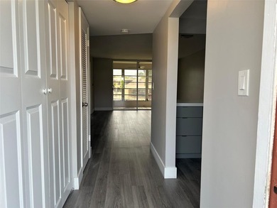 PRICED TO SELL! RENOVATED 2 BED/2 BATH CONDO IN SUNRISE LAKES - photo 18