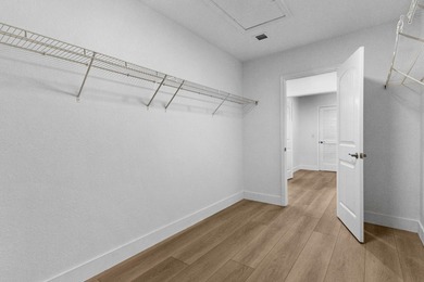 Fully renovated and move-in ready, this 5-bedroom, 3-bath home - photo 21