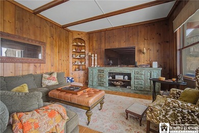 4 bedroom, 4 bath home set on a quiet street with an impressive - photo 24