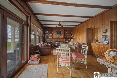 4 bedroom, 4 bath home set on a quiet street with an impressive - photo 25