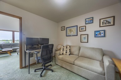 Beautifully maintained Oregon Coast home has just become - photo 28
