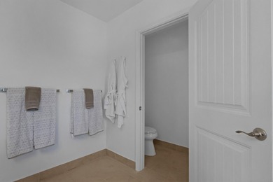 Fully renovated and move-in ready, this 5-bedroom, 3-bath home - photo 28