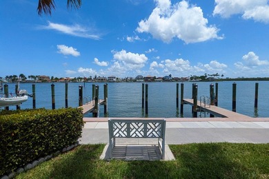 Welcome to your slice of paradise! This beautifully remodeled - photo 31