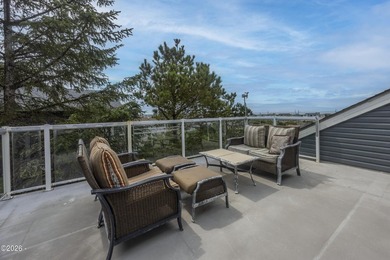Beautifully maintained Oregon Coast home has just become - photo 33