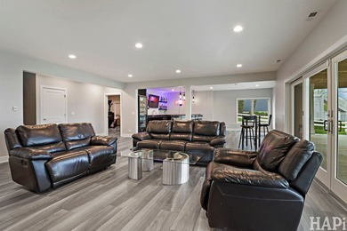 Built to impress-this stunning 4-bedroom, 3-bath coastal-style - photo 34