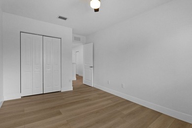 Fully renovated and move-in ready, this 5-bedroom, 3-bath home - photo 37