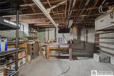4 bedroom, 4 bath home set on a quiet street with an impressive - photo 40