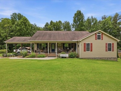 11.35 Acres | Springs | Pond | Creeks | Wildlife | Over 1,900 Sq - photo 1
