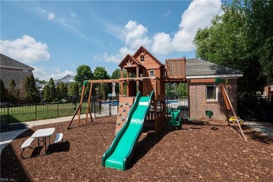 A beautiful brick waterfront home located in Mariners Pointe! - photo 41