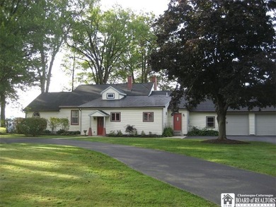 4 bedroom, 4 bath home set on a quiet street with an impressive - photo 46