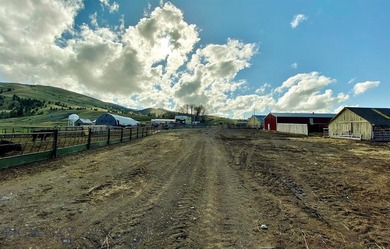 Held by the same family since 1871, the Chevallier Ranch - photo 2
