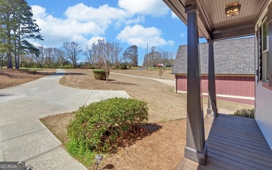 Beautiful waterfront living on Lake Hartwell in the heart of - photo 4