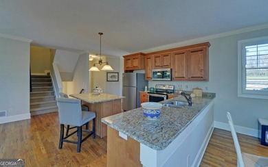 Beautiful waterfront living on Lake Hartwell in the heart of - photo 8