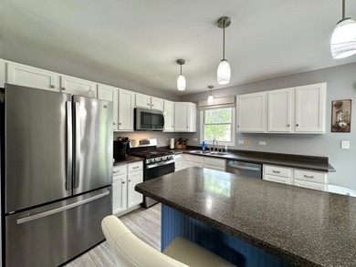 First time on the market! This move-in ready, one-owner home in - photo 11