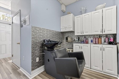 Located in the heart of Harbourtown in Gulf Breeze Proper, this - photo 15