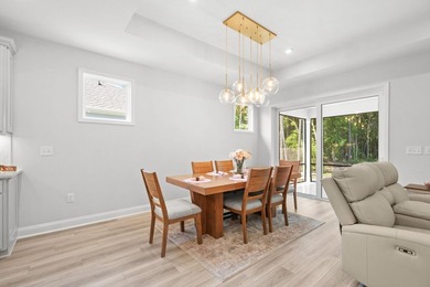 Discover the perfect blend of convenience and comfort in this - photo 21