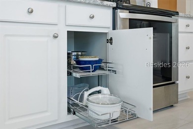 Location! Location! Beautifully updated extended, end unit Wren - photo 23