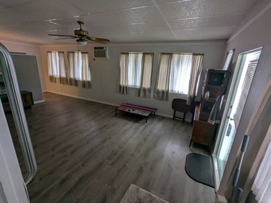 Welcome Home to this Beautiful, Fully Furnished and Updated - photo 27