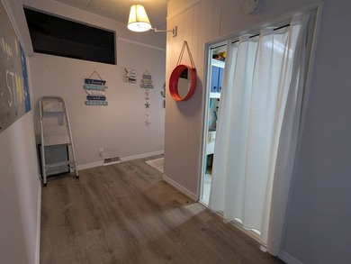 Welcome Home to this Beautiful, Fully Furnished and Updated - photo 28