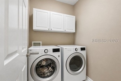 Location! Location! Beautifully updated extended, end unit Wren - photo 30