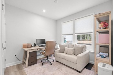 Discover the perfect blend of convenience and comfort in this - photo 31