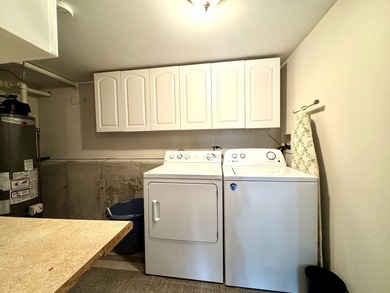 First time on the market! This move-in ready, one-owner home in - photo 32