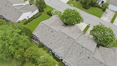 Location! Location! Beautifully updated extended, end unit Wren - photo 37