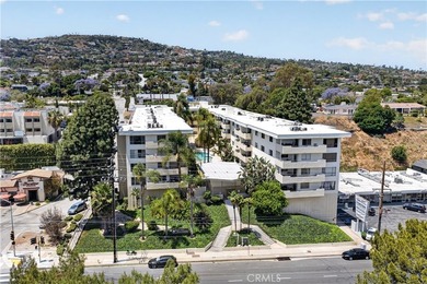 Ideally located this 3-bed, 2-bath residence in Rancho Palos - photo 1