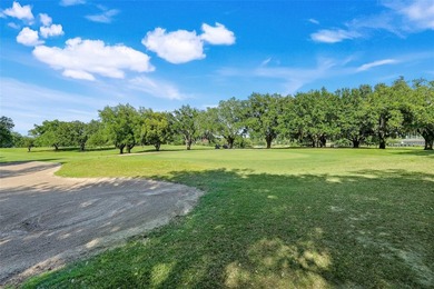 BIG PRICE SLASH + HOME WARRANTY INCLUDED FOR THE NEW HOMEOWNER! - photo 4