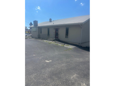 Location is perfect for many uses. The property is across from - photo 3