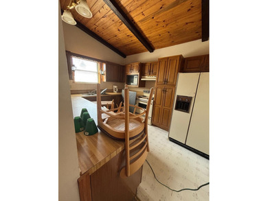 Location is perfect for many uses. The property is across from - photo 8