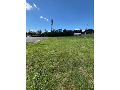 Location is perfect for many uses. The property is across from - photo 9