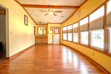 Additional listing photo 4