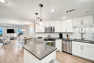 This 3 Bedroom, 3 Bath Gulf-front Westwinds condomminium at - photo 11