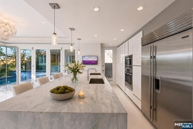 Experience modern luxury in this custom-built contemporary - photo 11