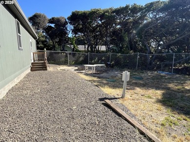 Charming coastal retreat just a few paces from the beach! This - photo 21