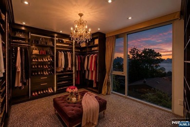 Experience modern luxury in this custom-built contemporary - photo 31