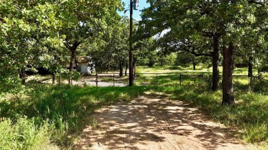 Lake Acreage For Sale in Nocona, Texas