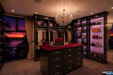 Experience modern luxury in this custom-built contemporary - photo 32